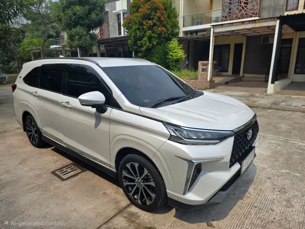 Toyota Veloz Q CVT 2022 Putih Metalik KM 33 Ribu Plat B Genap