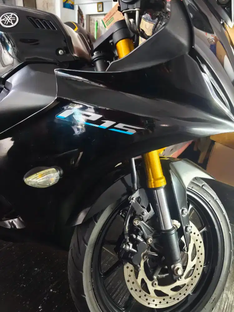 Yamaha R15 black 2023