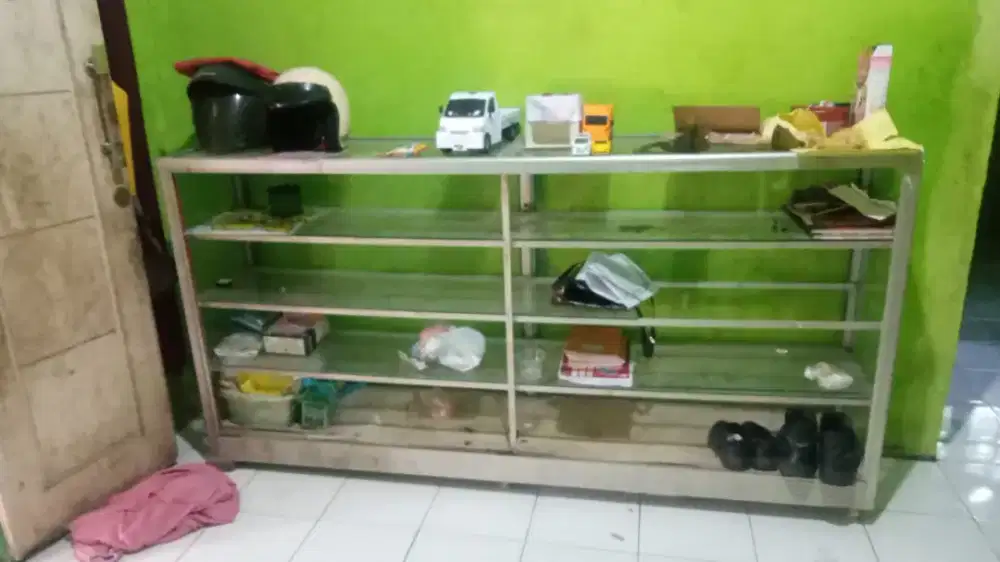 Etalase 2meter bekas warung sembako