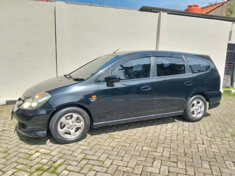 Honda Stream 2004