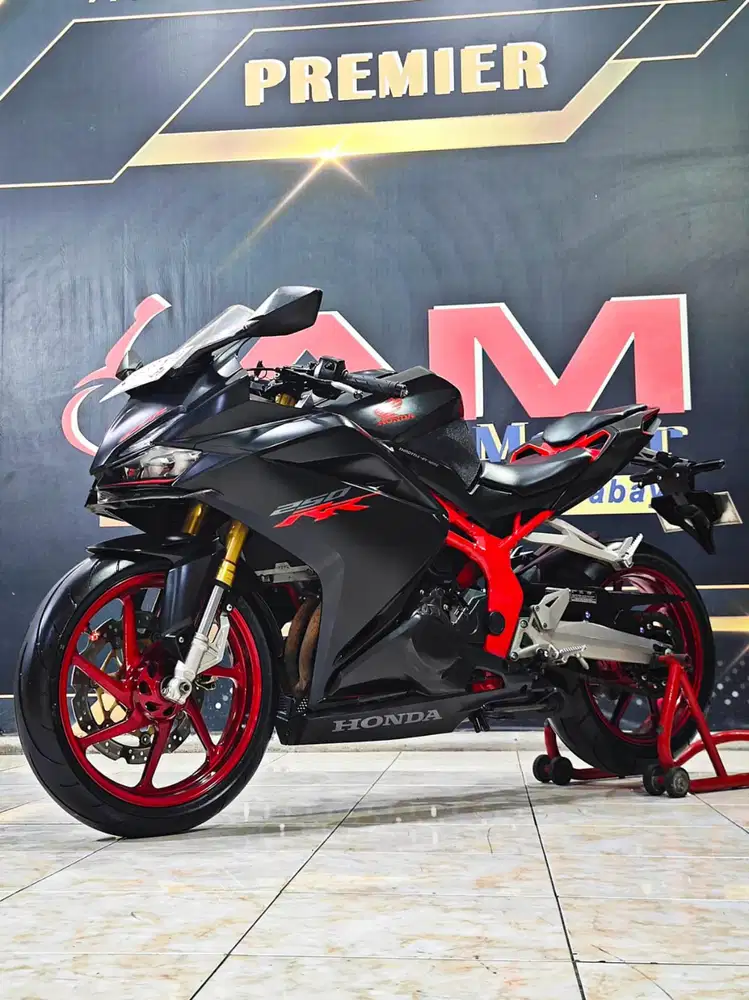 Honda CBR250RR STD TH 2019 gas riding