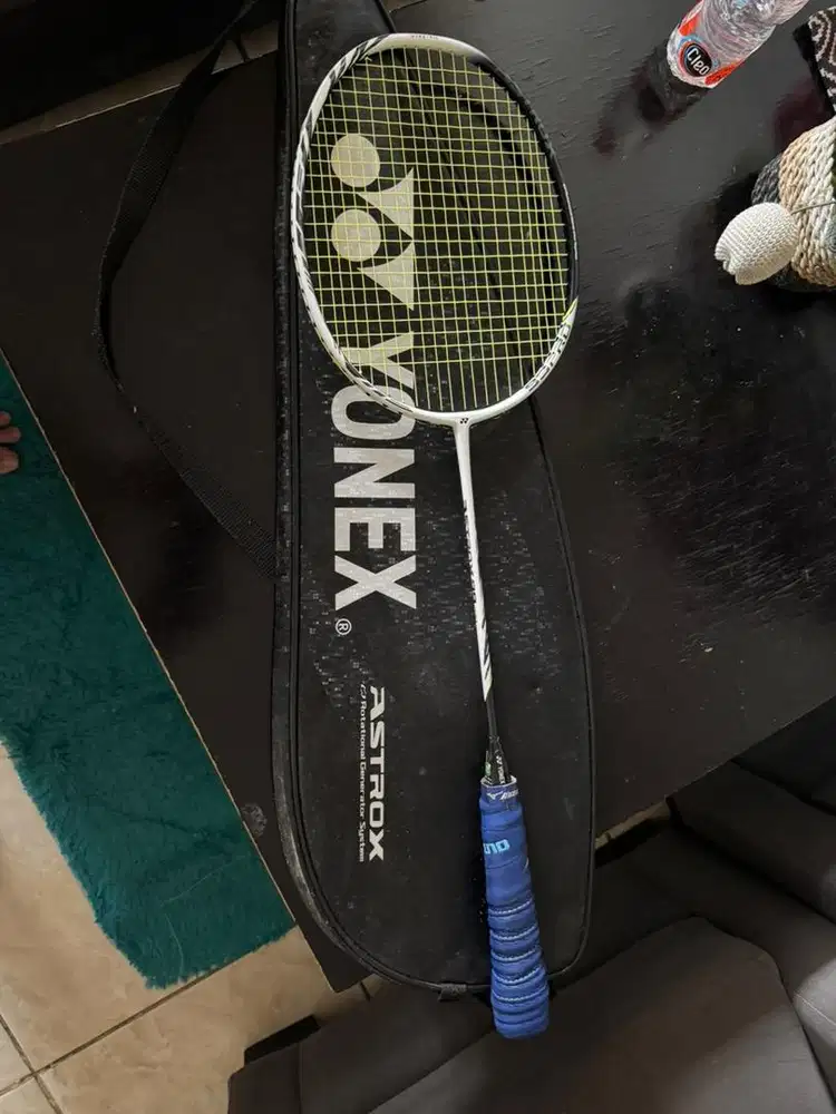 Yonex astrox 99 pro white tiger-second