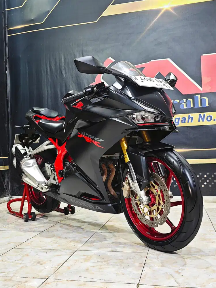 Honda CBR 250 RR STD TH 2019 matte black gas angkut