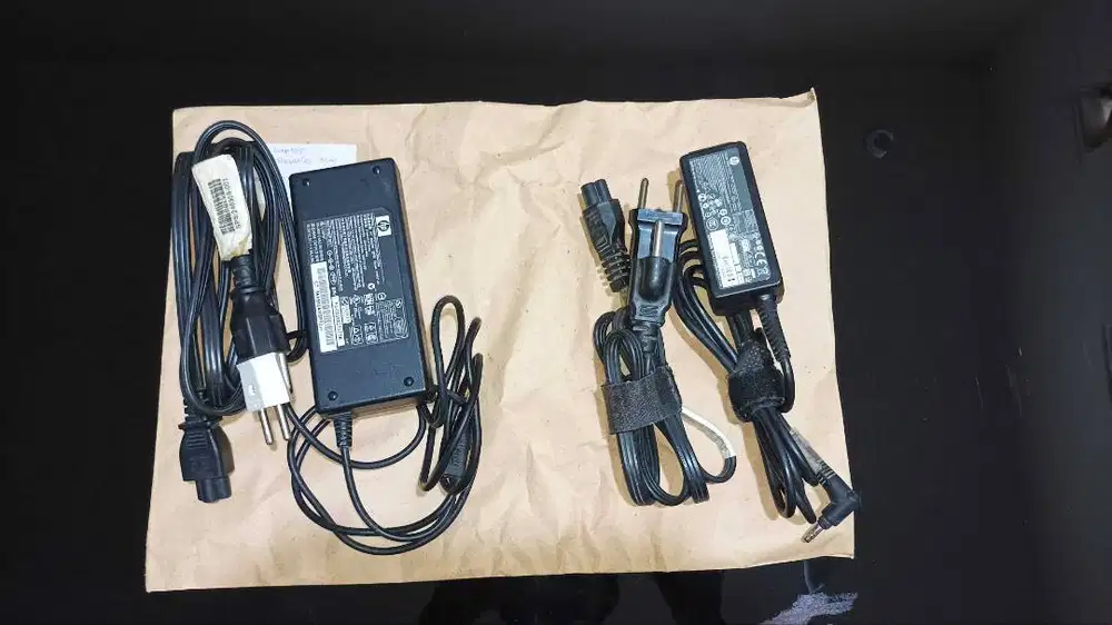 Adaptor laptop & netbook copotan