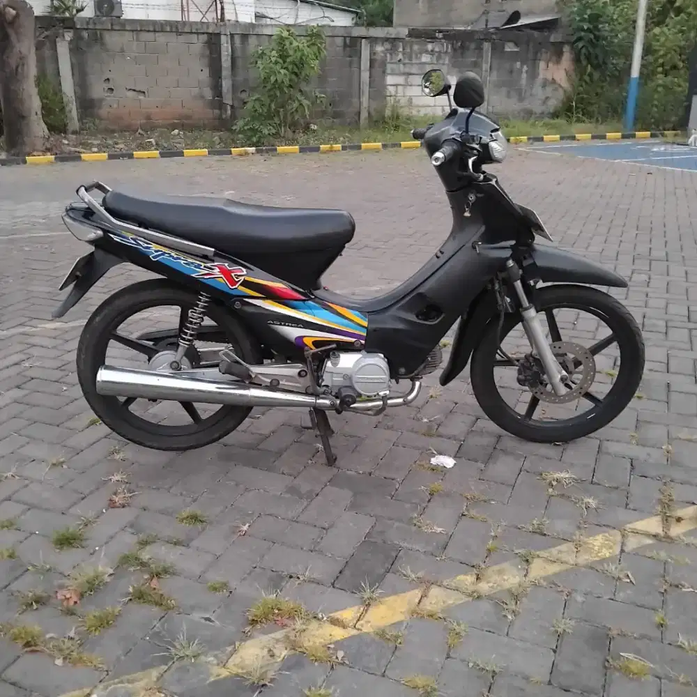 Honda supra x 110 2005 full orisinil Pajak hidup