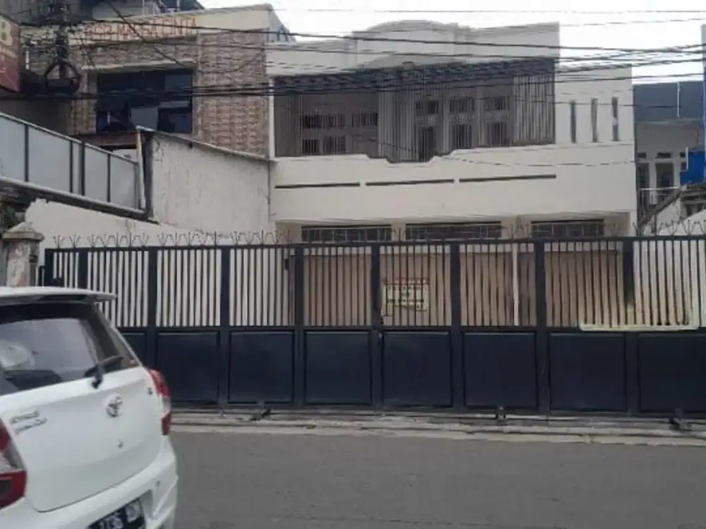MARGACINTA, BUAH BATU. RUKO 3 LANTAI DI KOTA BANDUNG