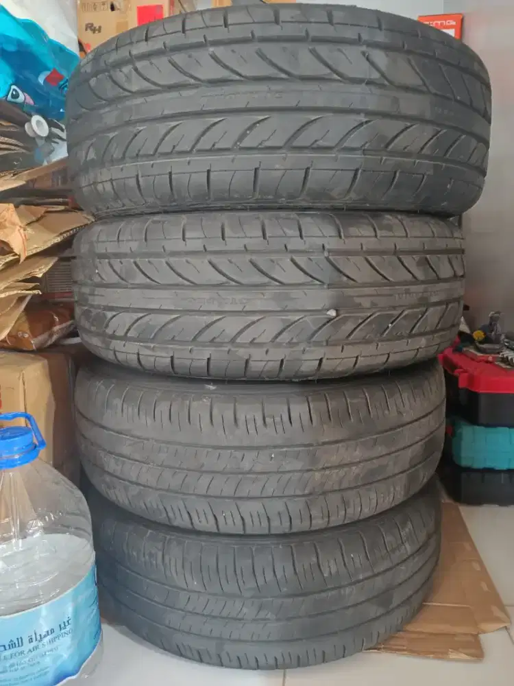 Ban mobil ring 15