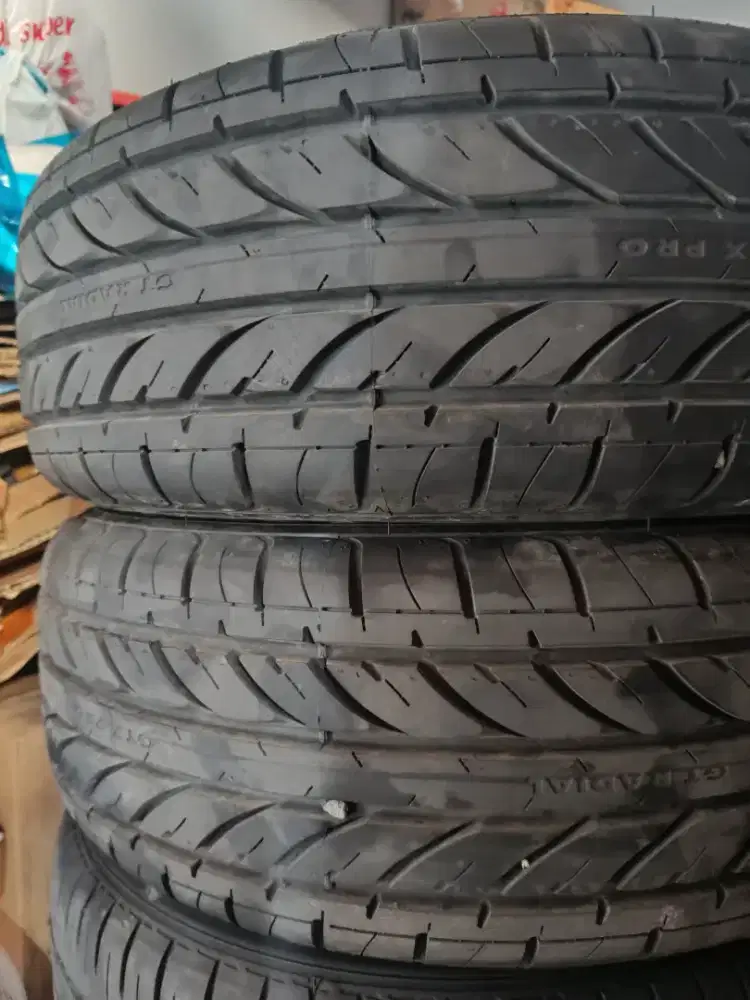 Ban mobil ring 15