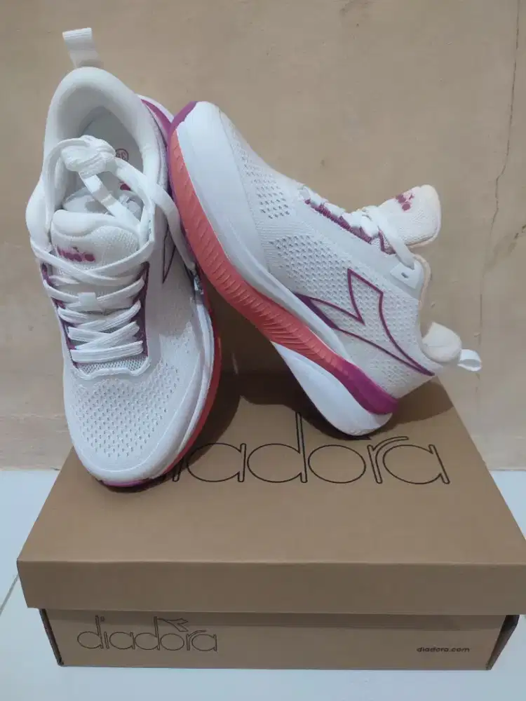 Diadora Parta RU251106W