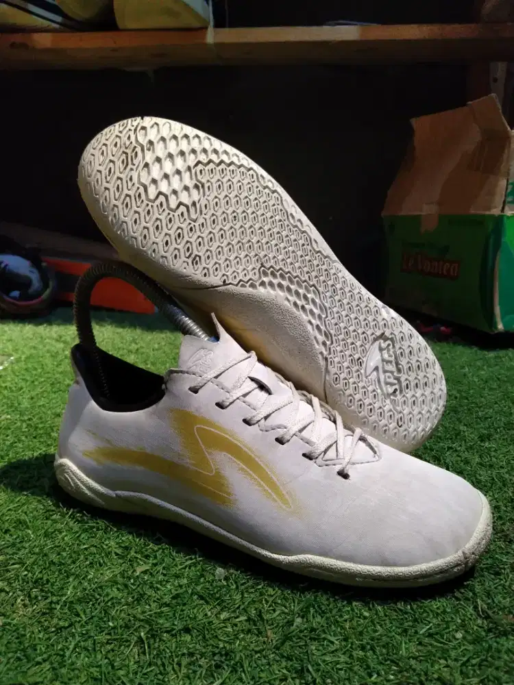 Sepatu futsal SPECS anak original