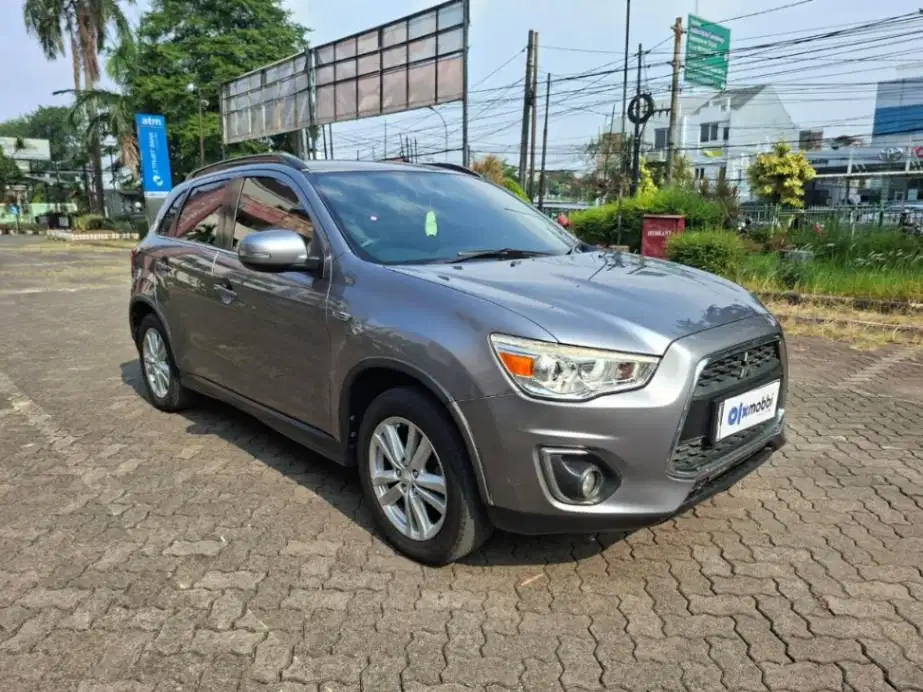 DP MURAH - Mitsubishi Outlander Sport 2.0 GLX Bensin MT 2015 Abu-Abu