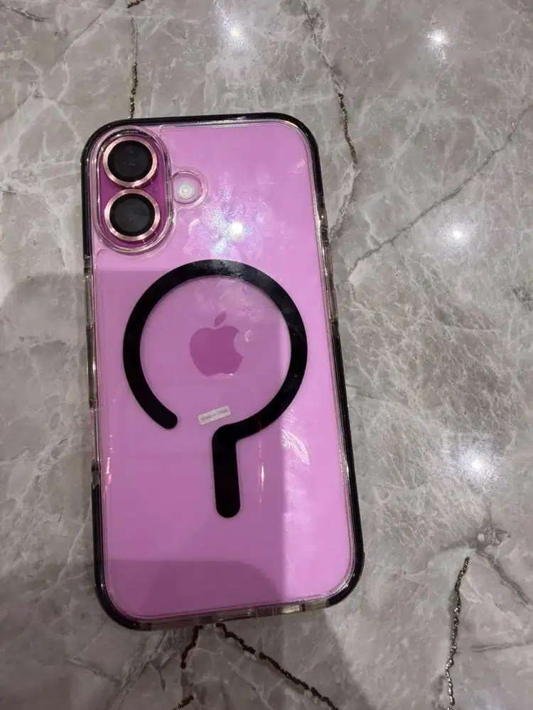 Iphone 16 pink kondisi sangat mulus