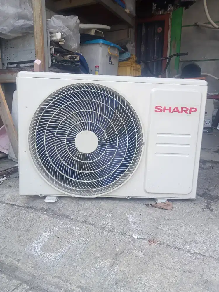 Outdoor AC Sharp 1/2 pk