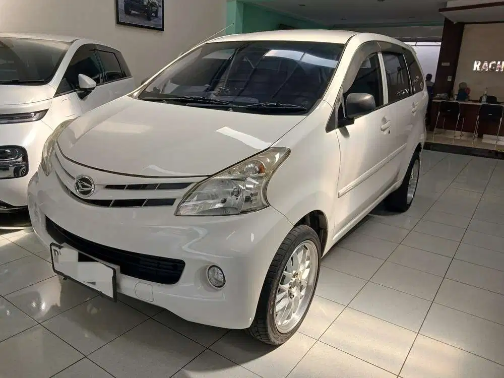 Daihatsu Xenia M 2014 Putih 1.0cc M/T