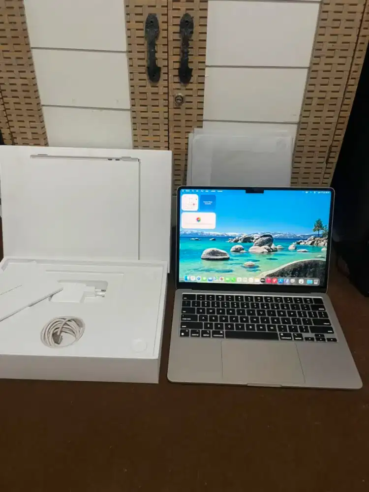 Macbook Air M2 13inch 16