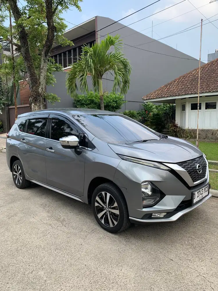 JUAL LIVINA VL ( AT/MATIC ) 2019