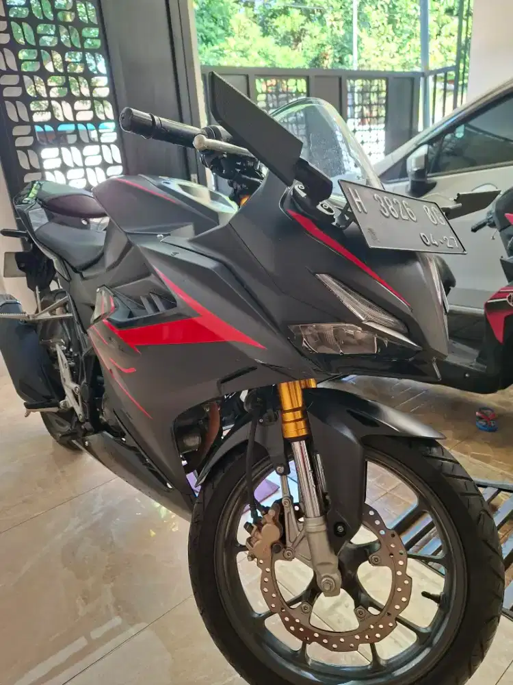 Honda CBR 150R thn 2022