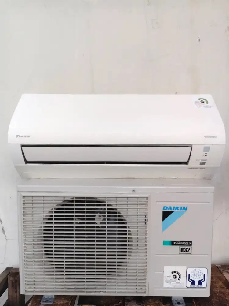 AC daikin inverter setengah pk dan satu pk
