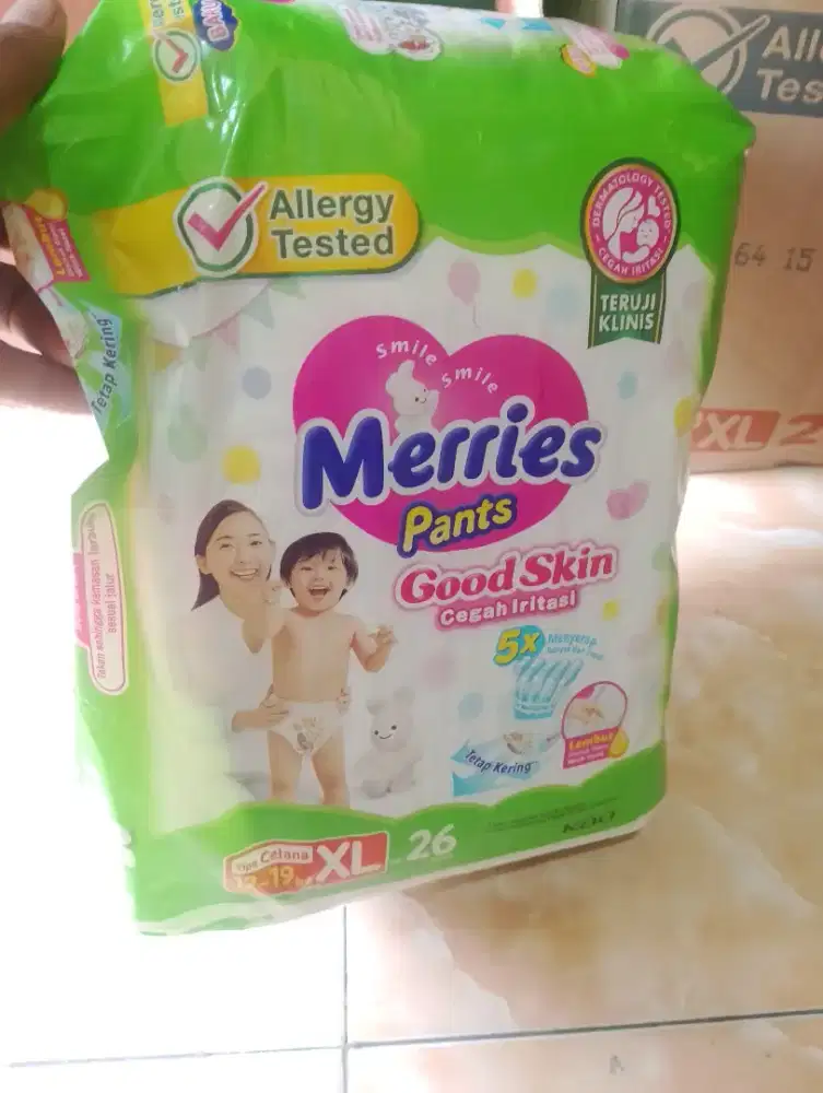 Pampers bayi celana u XL 12-19 kg merk Merries