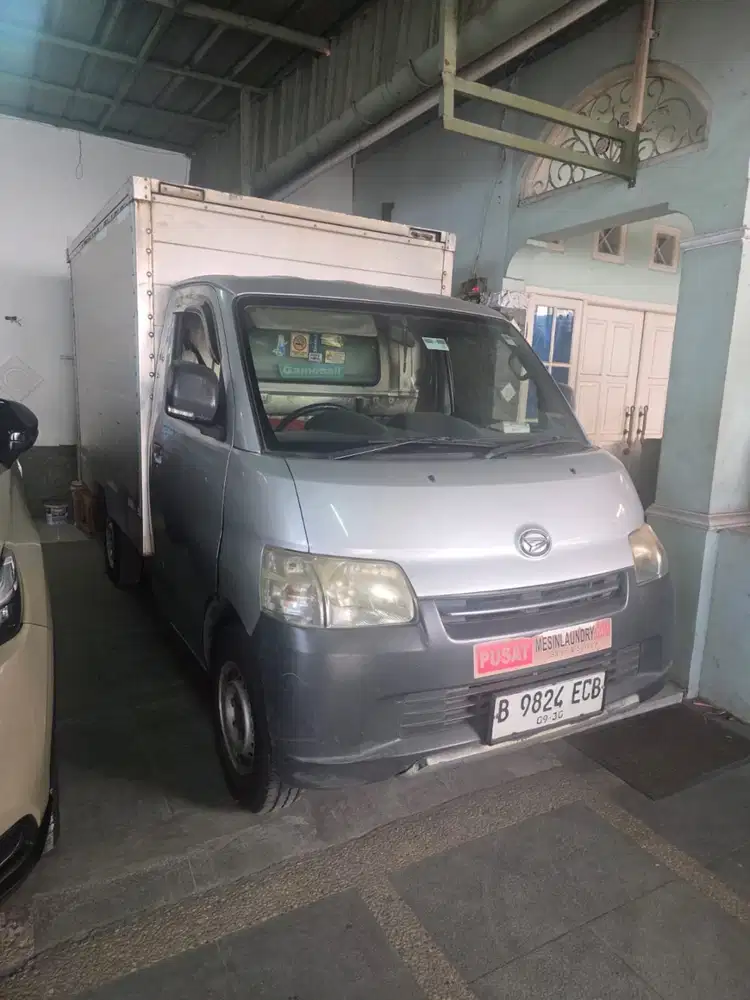 Mobil Gran Max Pick Up Box