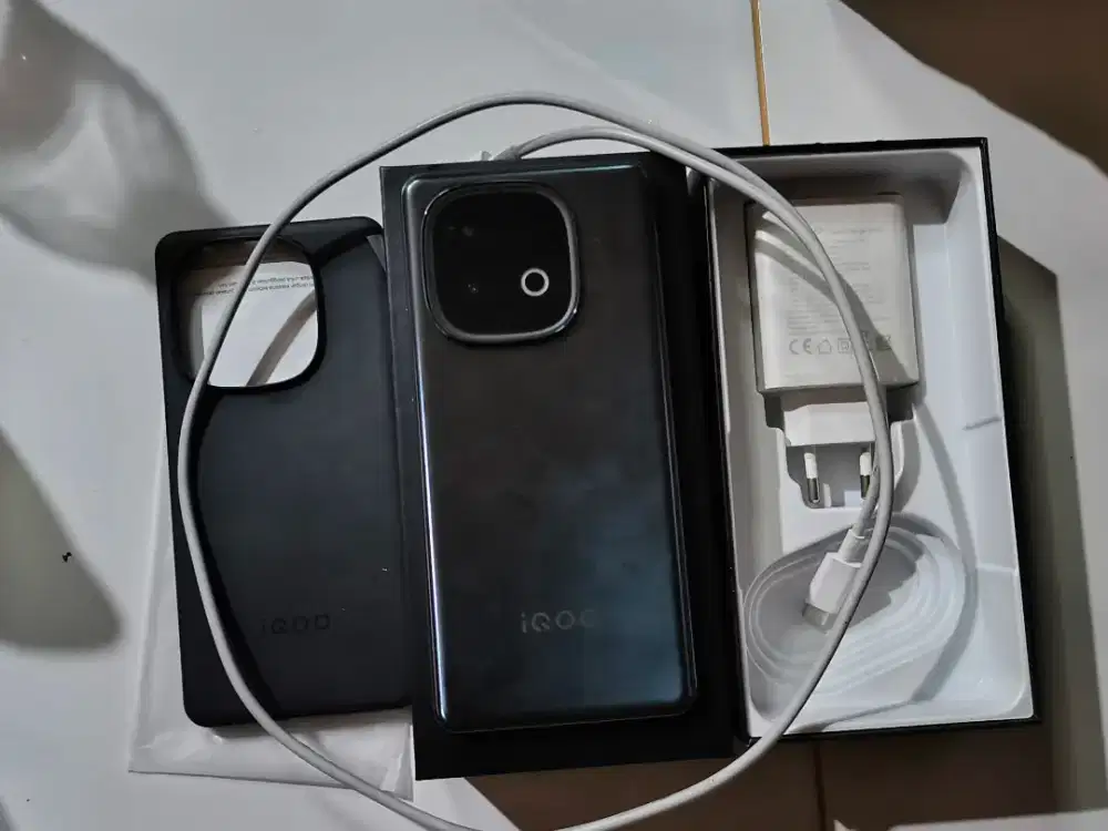 IQOO Neo 10 RAM 8/256GB Garansi