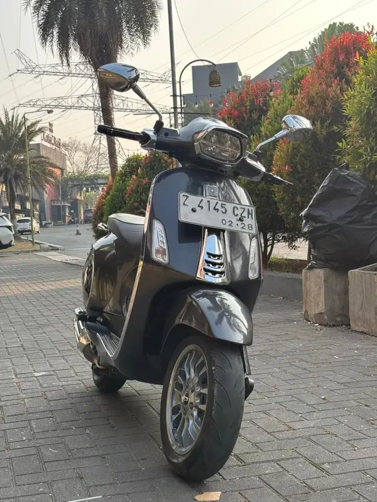Vespa Sprint 2019 Grey Metalic ABS iGET FL