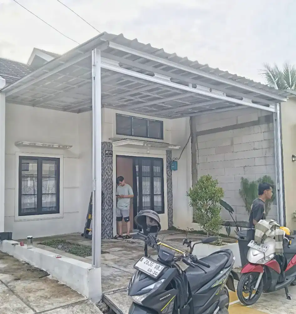 Kanopi baja ringan dan garasi