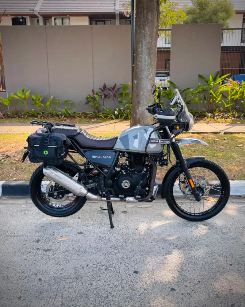 ROYAL ENFIELD HIMALAYAN 411 SLEET GREY 2020