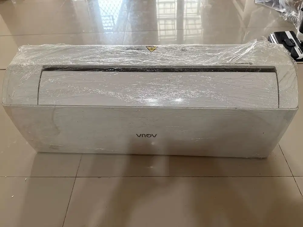 Dijual AC Second Merk Aqua 1 PK kondisin Joss