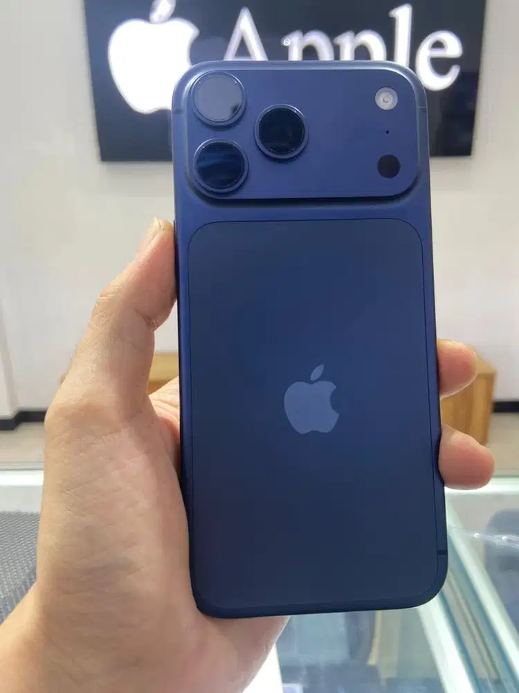 Iphone 17 promax 256gb titanium blue