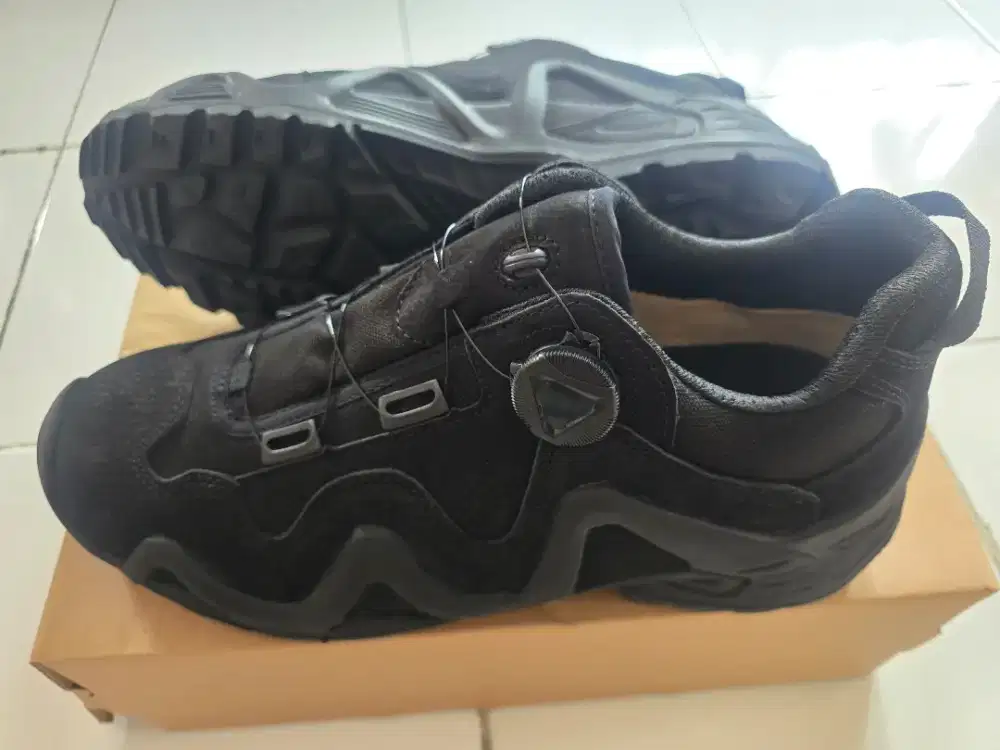 Jual Sepatu Kondisi Baru