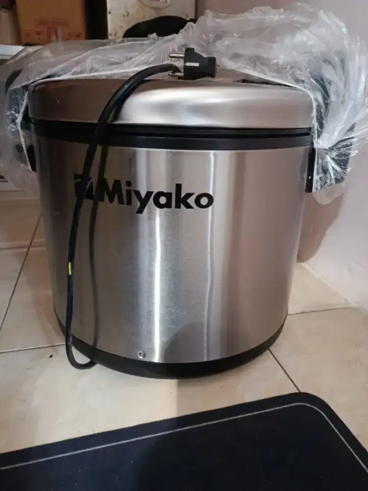 Di jual Magicom ukuran 5 Liter