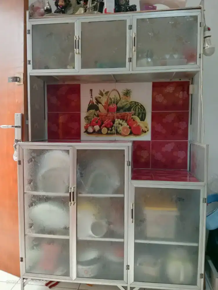 Lemari Dapur Elegan