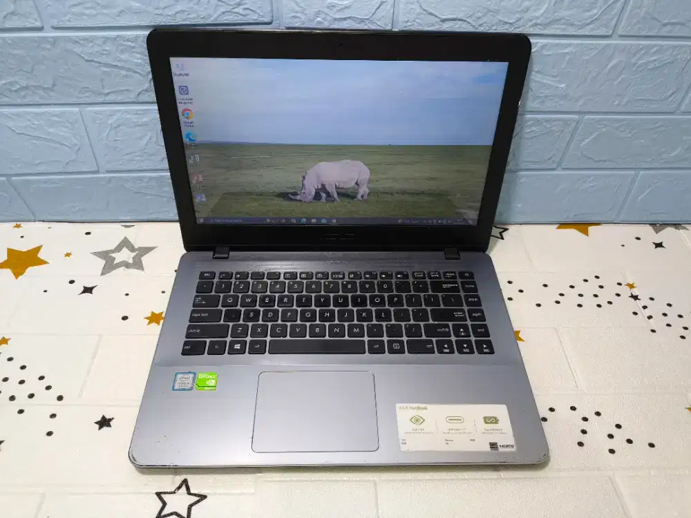 Laptop Asus a442u ram 8gb HDD 500gb Intel core i5 gen8 double VGA
