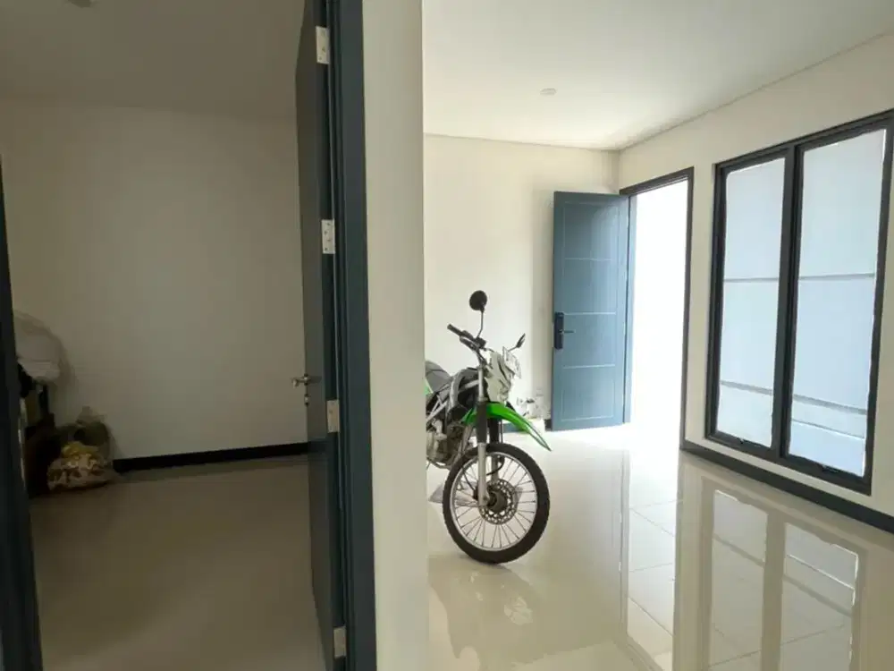 Disewakan Rumah Smart Door Brand New Cluster Nismara, Harapan Indah