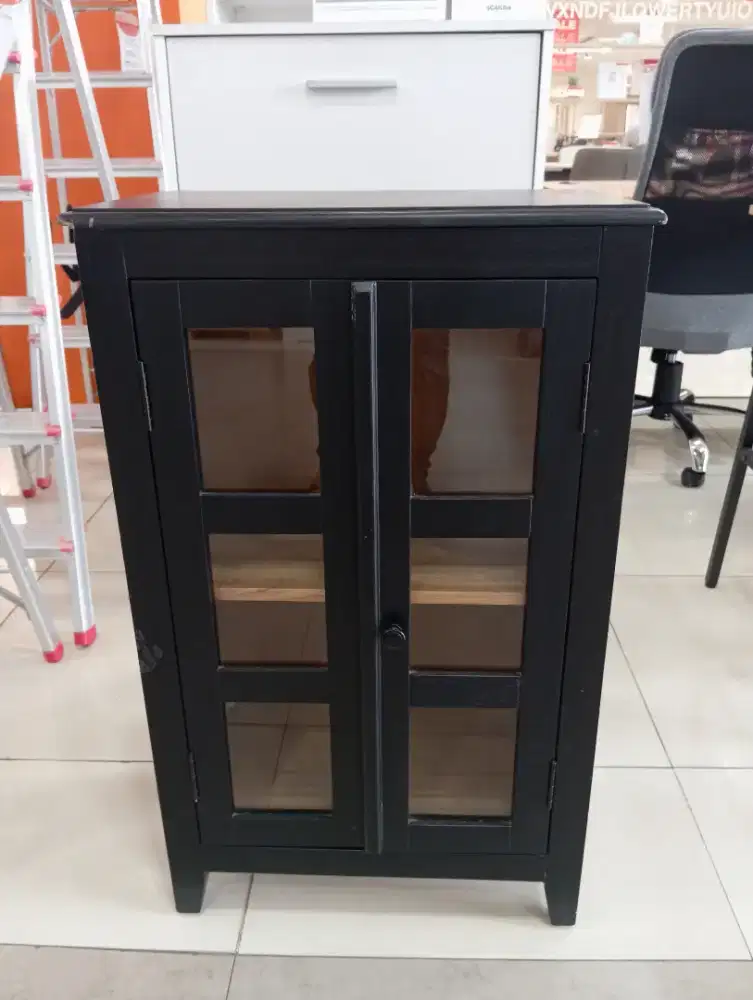 Lemari cabinet Bore
