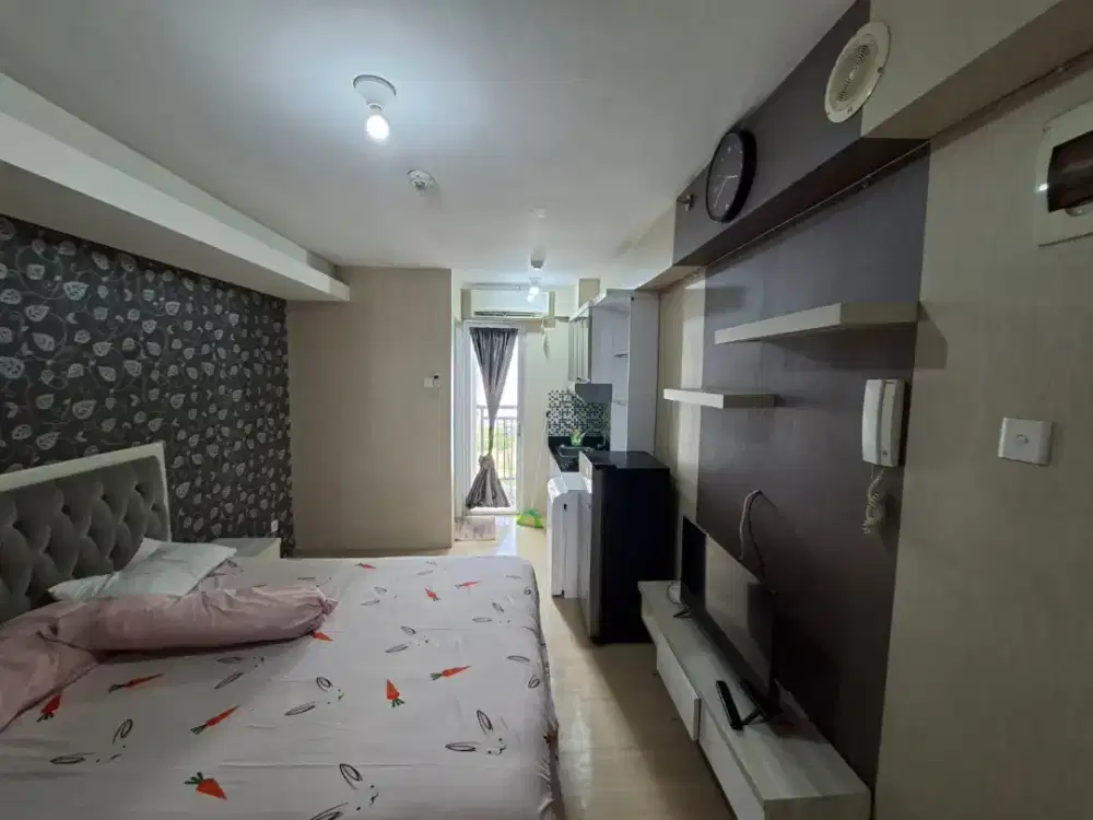 Disewakan unit Studio view pool Bassura City