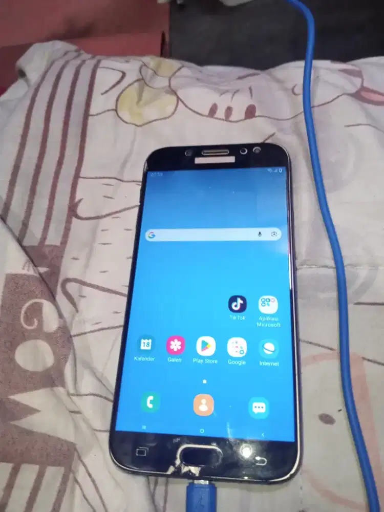 Jual Samsung J7 Pro Minus Retak Kecil Yg Lain Masih Normal