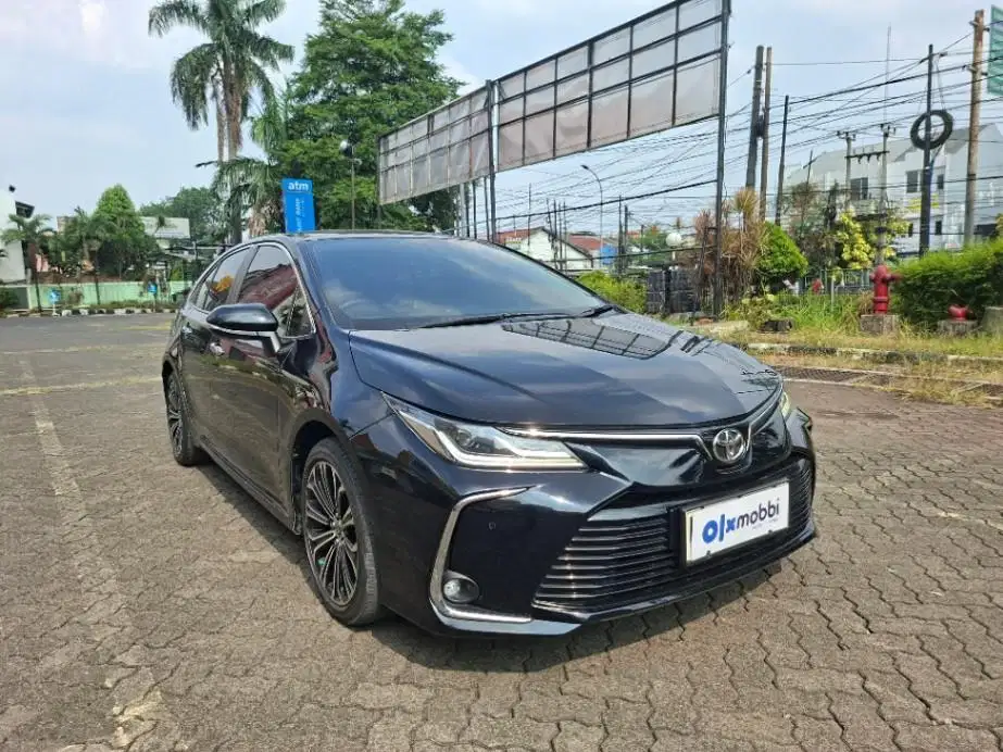 DP MURAH - Toyota Corolla Altis 1.8 V Bensin AT 2022 Hitam
