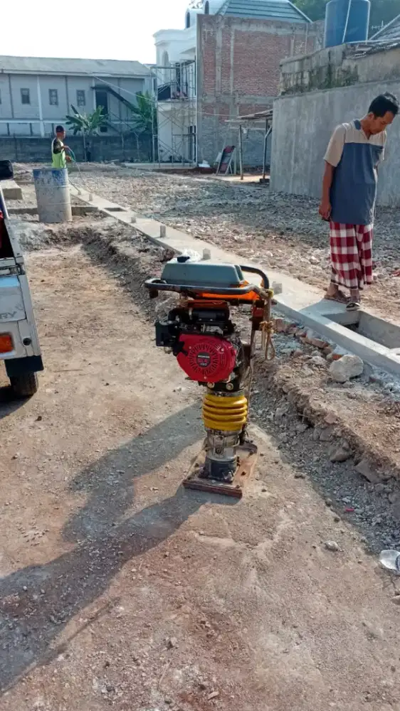Stemper kodok molen jackhammer mesin genset 5000watt