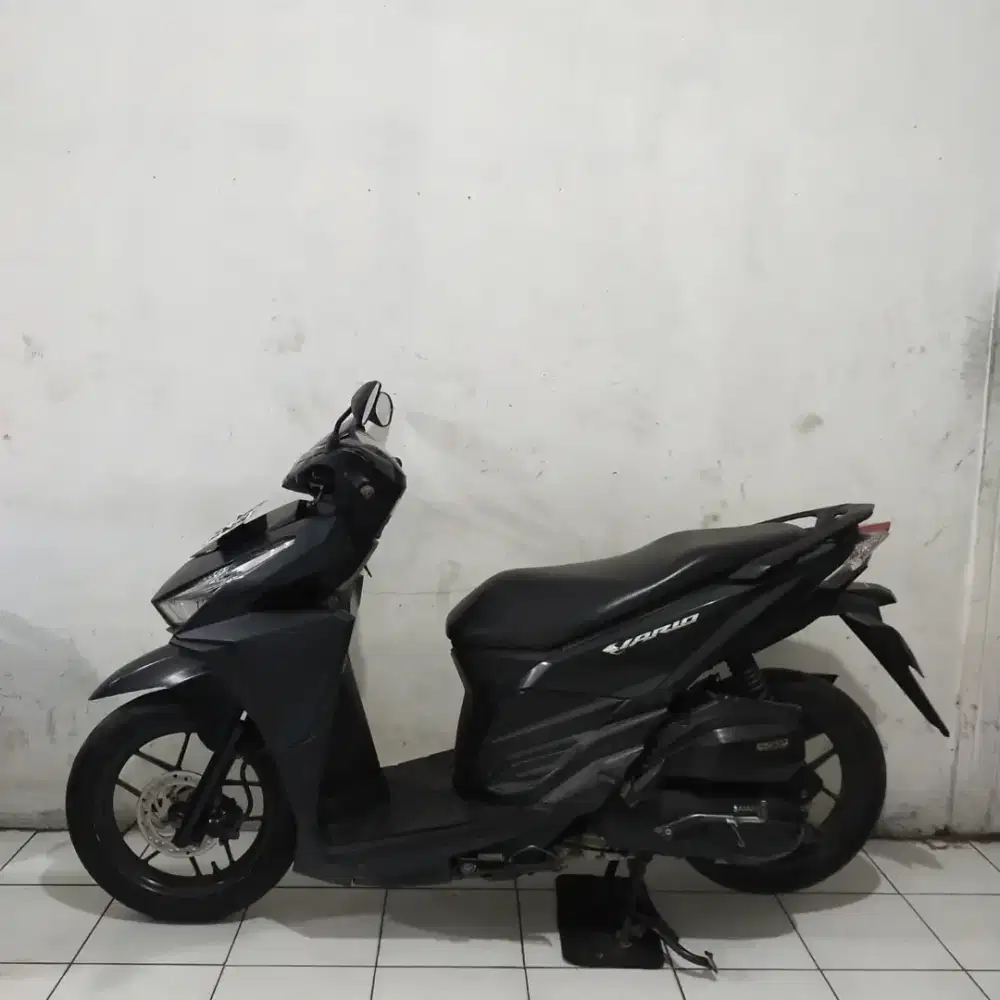 Honda Vario 150 OLD 2016 Orisinil Bagus lengkap