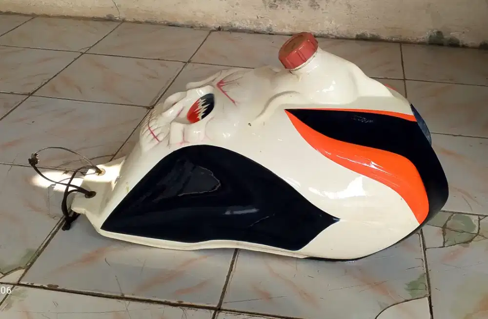 Tangki motor custom fiber