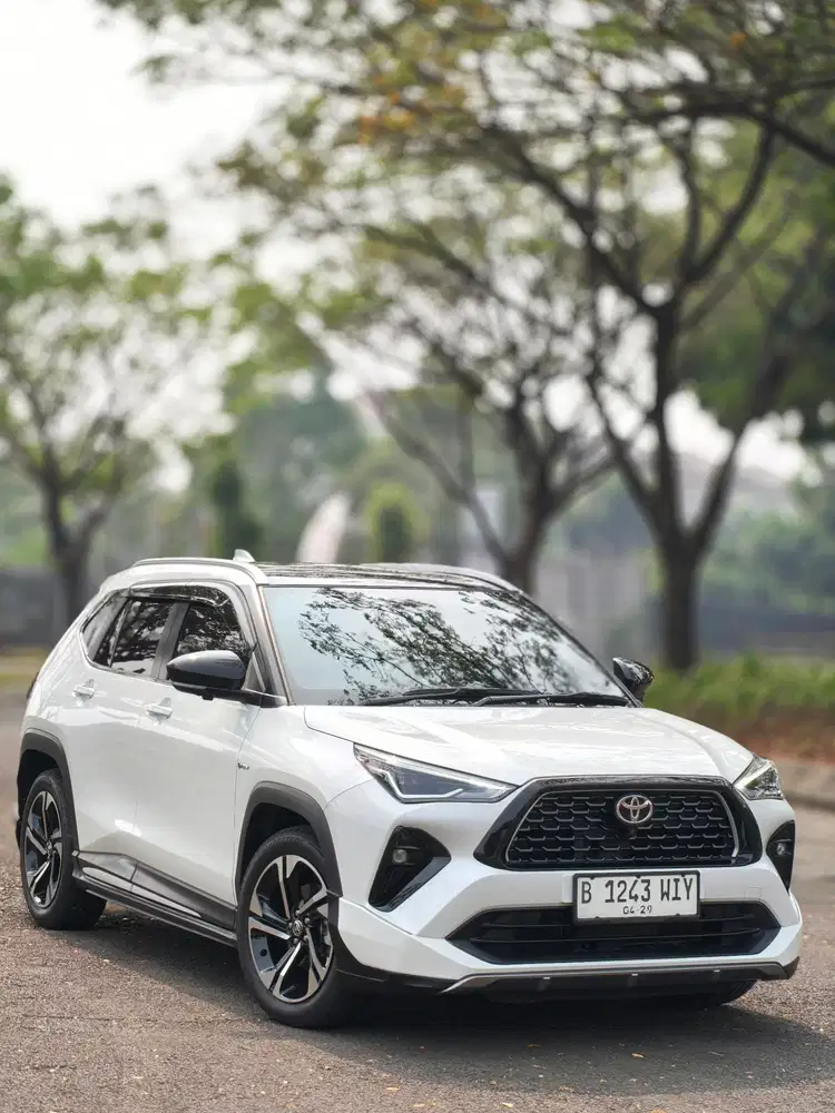 TOYOTA YARIS CROSS GR HYBRID TSS 1.5 AT 2023/2024 LOW KM LOW 16rb !!