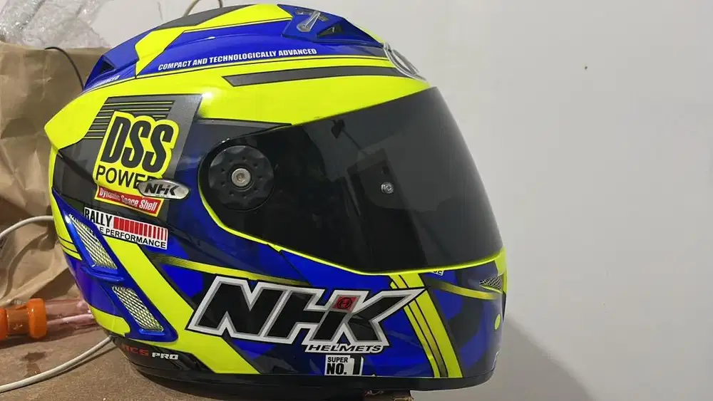 Helm NHK ukuran L