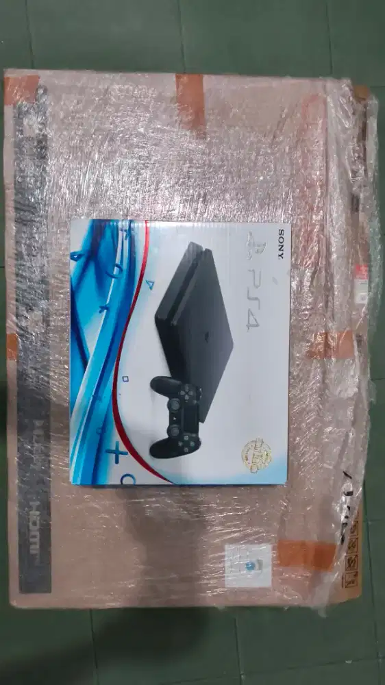 Ps 4 1 tb dan TV 40 inch sudah di isi game