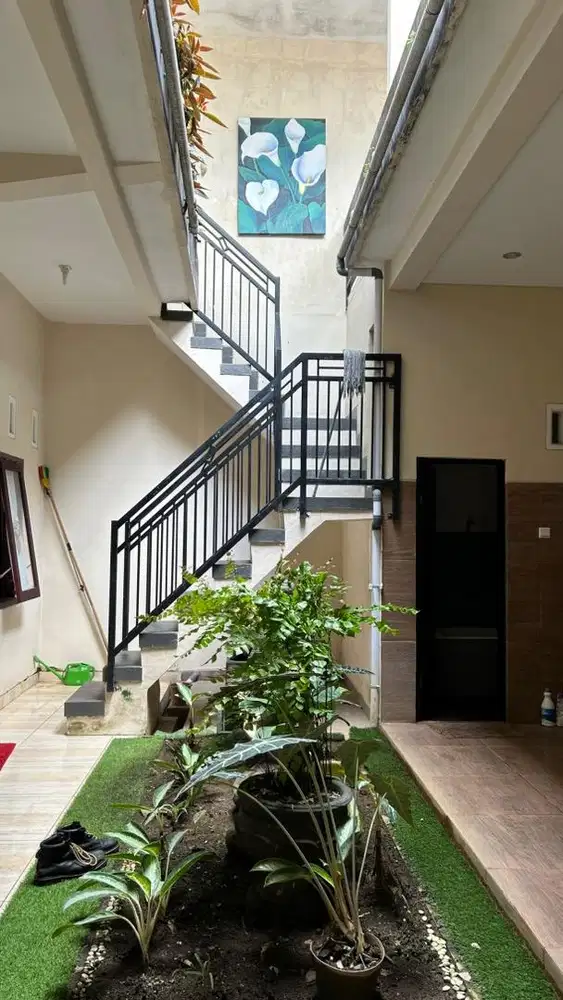 Dijual Rumah 2 Lantai Siap Huni | LT 215 m² | 4 KT | Dekat Pusat Kota