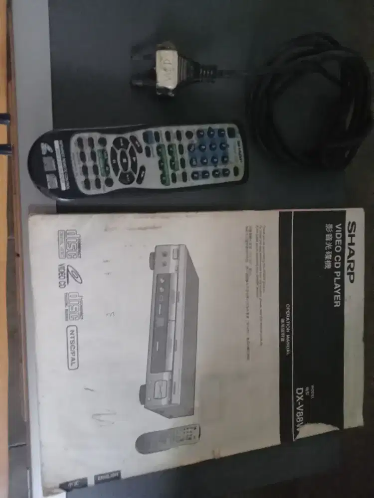 VCD PLAYER SHARP DX V88W