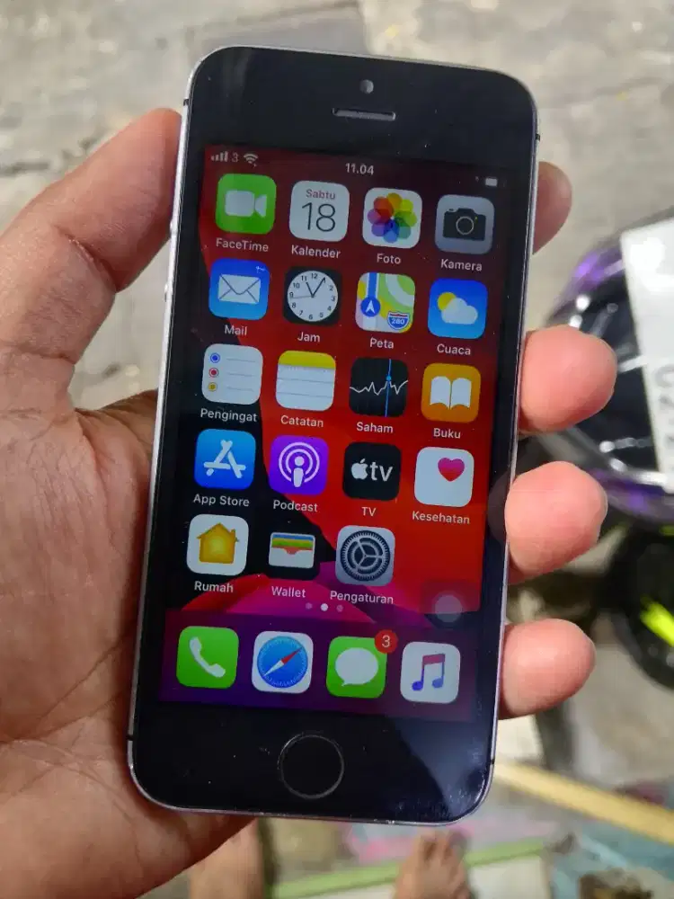Iphone se 1 bisa semua kartu 64gb