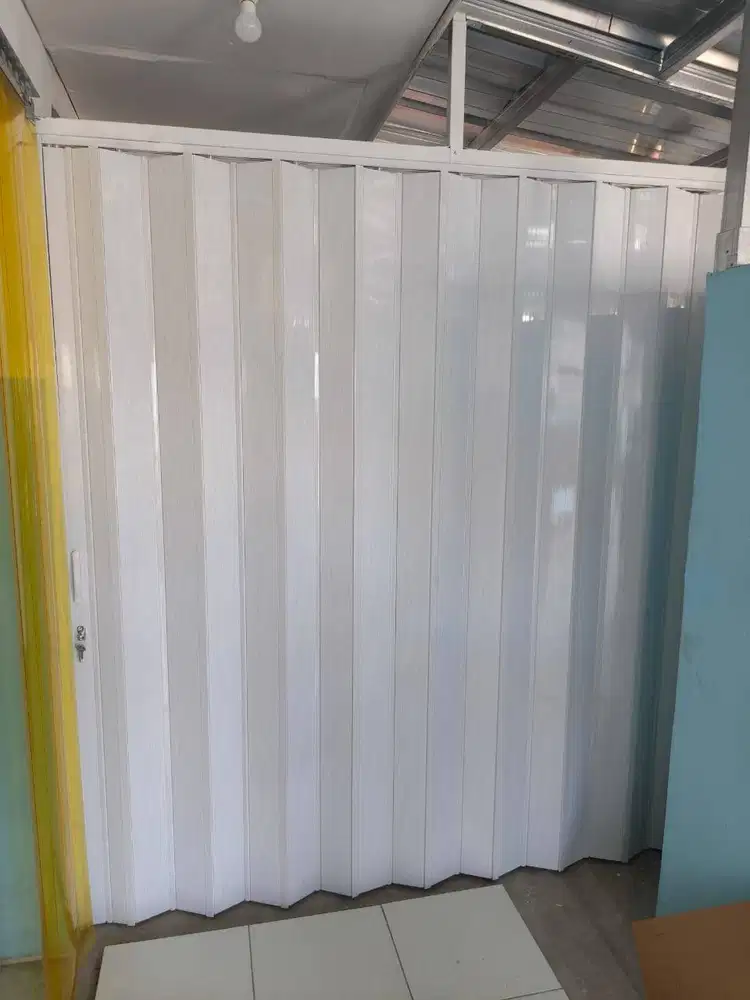 Folding Door PVC Solusi Pintu Lipat Praktis untuk Sekat Ruang