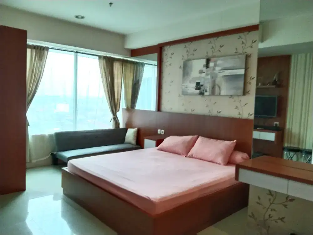 Dikontrak an apt  35m2 .Lanrai 5 . ruangan luas dgn bed besar.